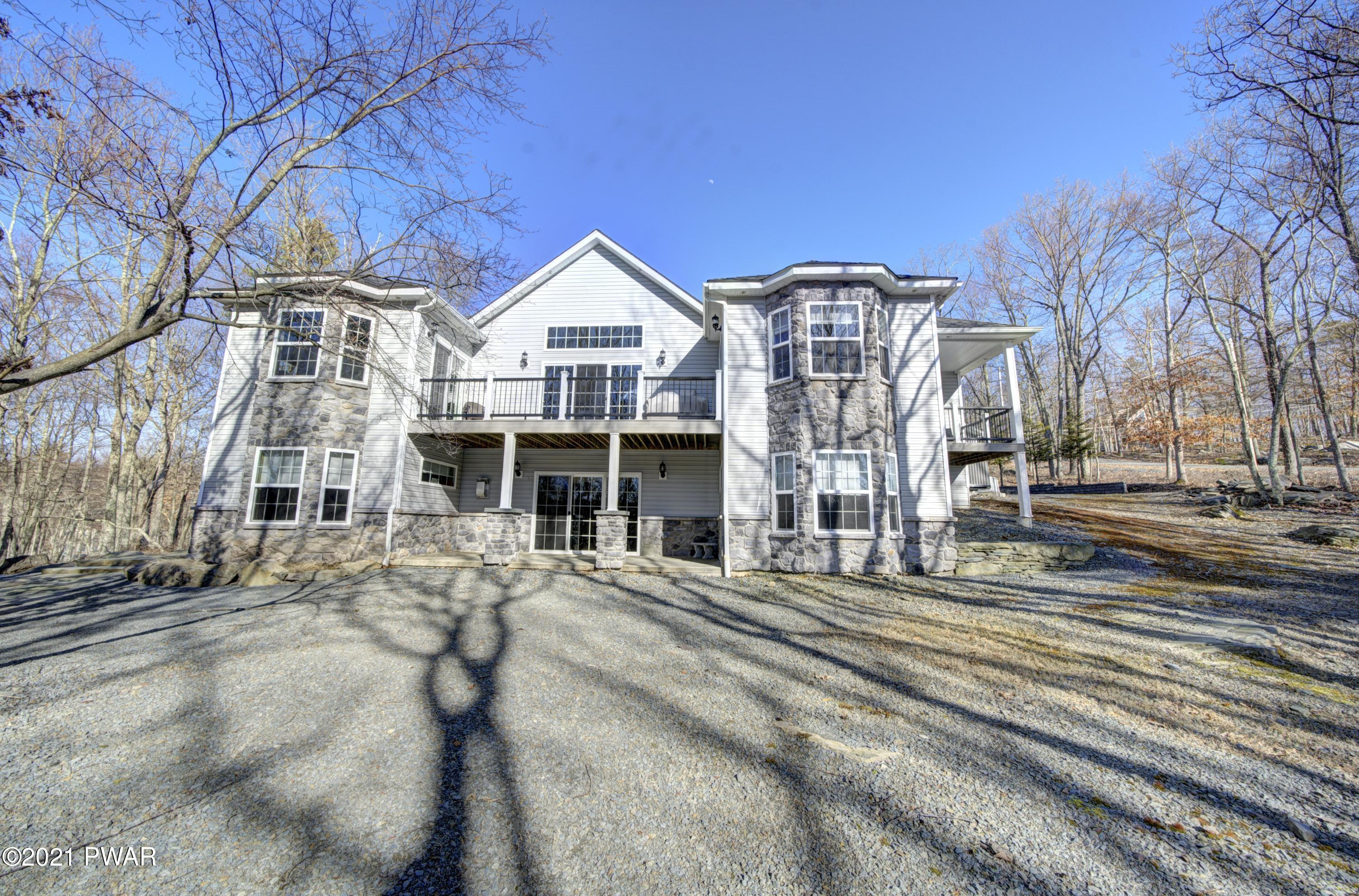 320 Lakeview Road Lackawaxen, PA 18435 - Photo 52 of 57 Front