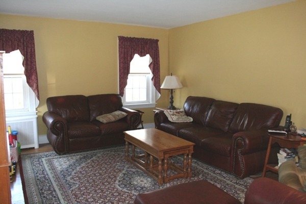27 Grant Road Salem, MA 01970 - Photo 2 of 10 Gallery Image 2