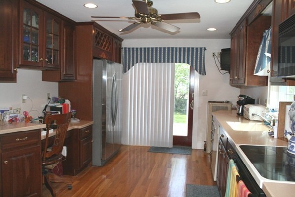27 Grant Road Salem, MA 01970 - Photo 3 of 10 Gallery Image 3