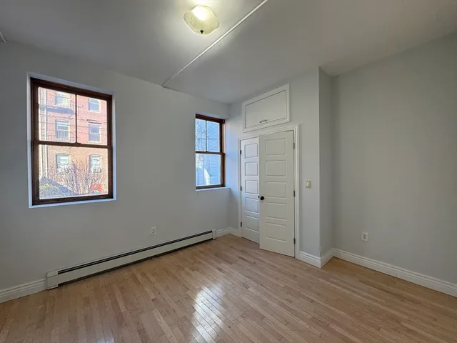 $2,600 | 212 Chelsea Street, Unit 1, Boston, MA 02128