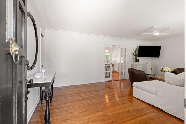 $915,000 | 1122 Camellia Drive, Mount Pleasant, SC 29464