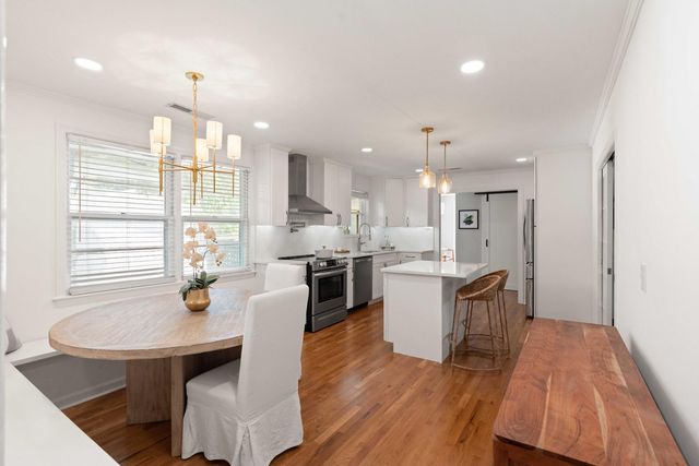 $915,000 | 1122 Camellia Drive, Mount Pleasant, SC 29464