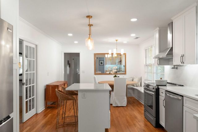 $915,000 | 1122 Camellia Drive, Mount Pleasant, SC 29464