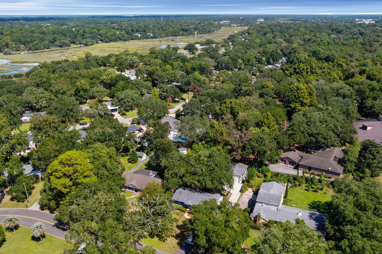 1122 Camellia Drive Mount Pleasant, SC 29464 - Photo 30 of 36 37