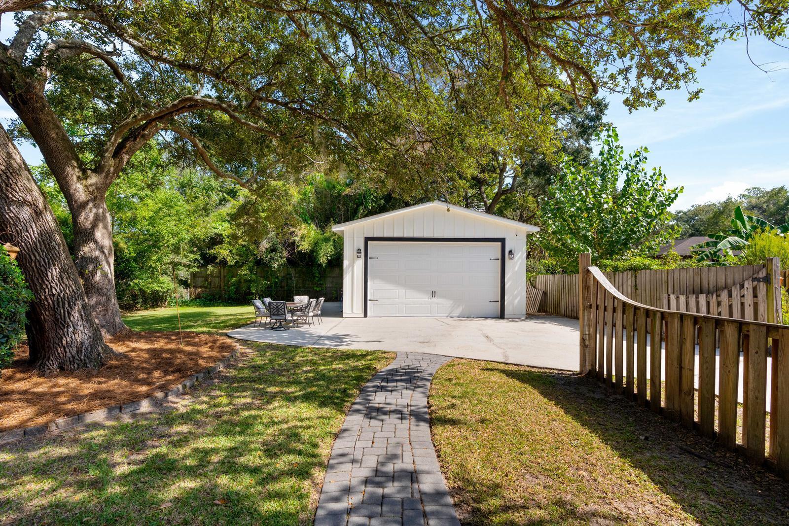 1122 Camellia Drive Mount Pleasant, SC 29464 - Photo 4 of 36 6