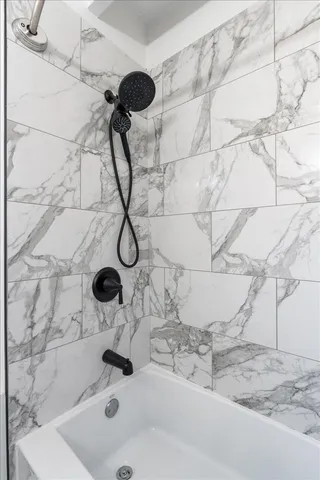 $186,000 | 1860 Sherman Avenue, Unit 7NE, Evanston, IL 60201