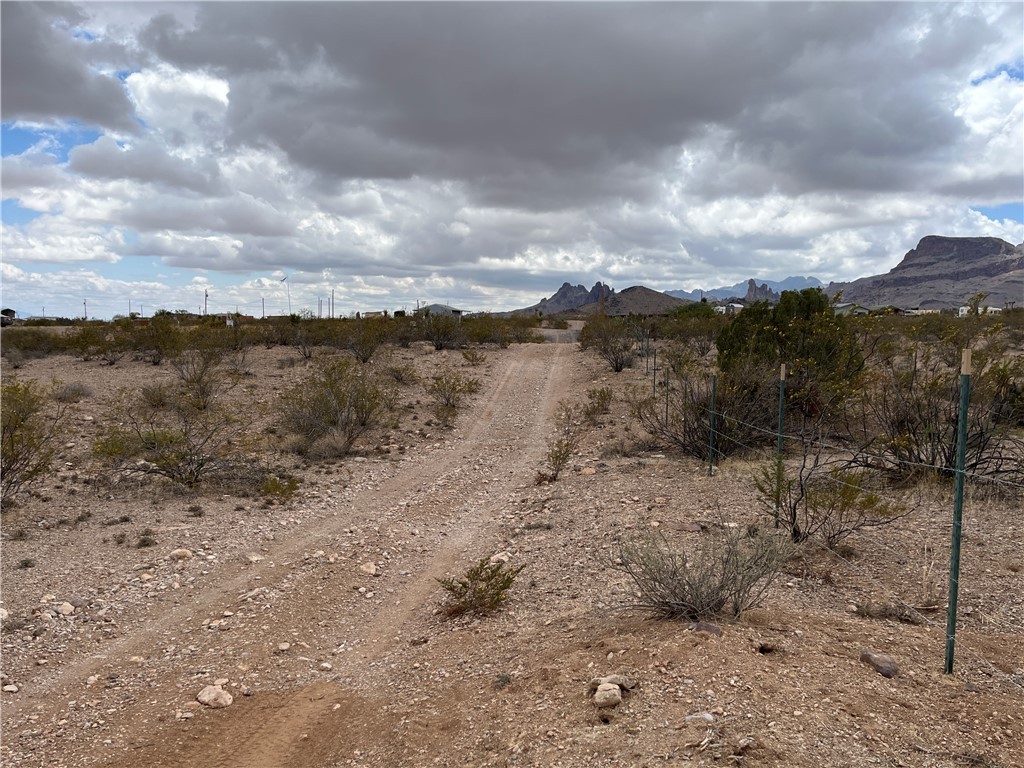 Lot 5 South Dome Road Golden Valley, AZ 86413 - Photo 20 of 20 Leaving Parcel on Dome near SE Corner.
