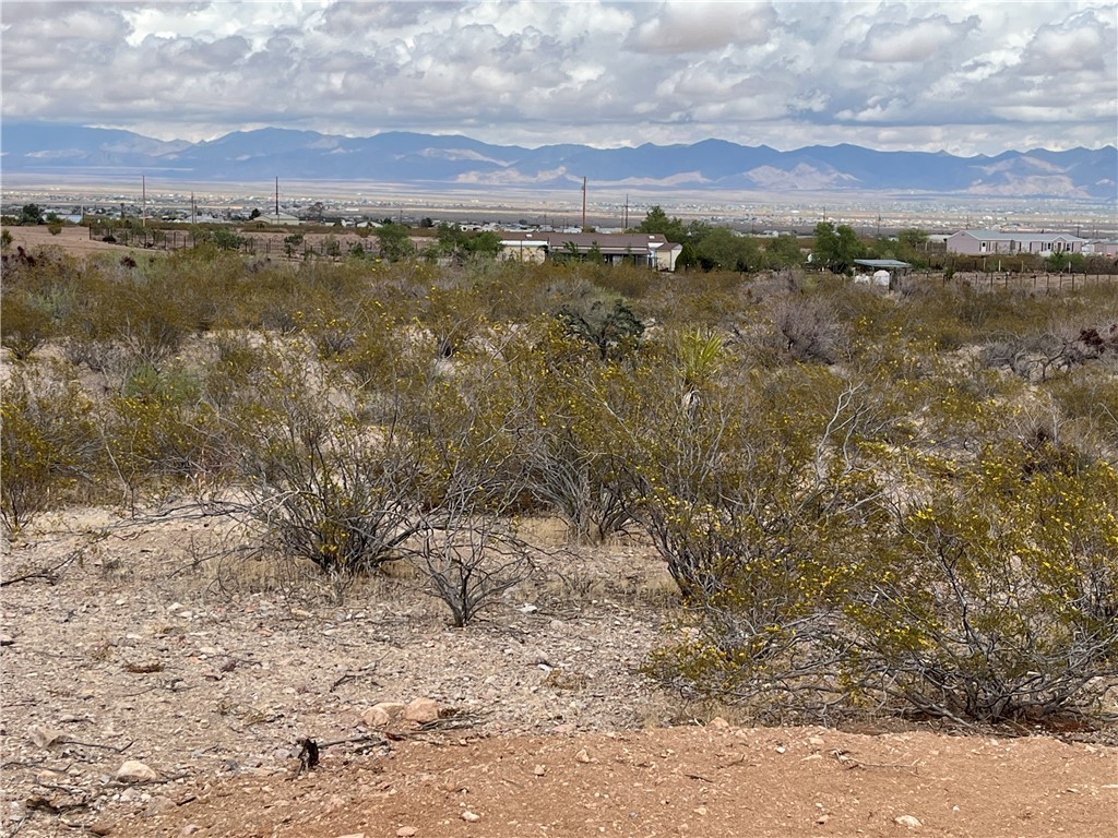 Lot 5 South Dome Road Golden Valley, AZ 86413 - Photo 6 of 20 Looking from NW from Cut In Pad at Black Mtns