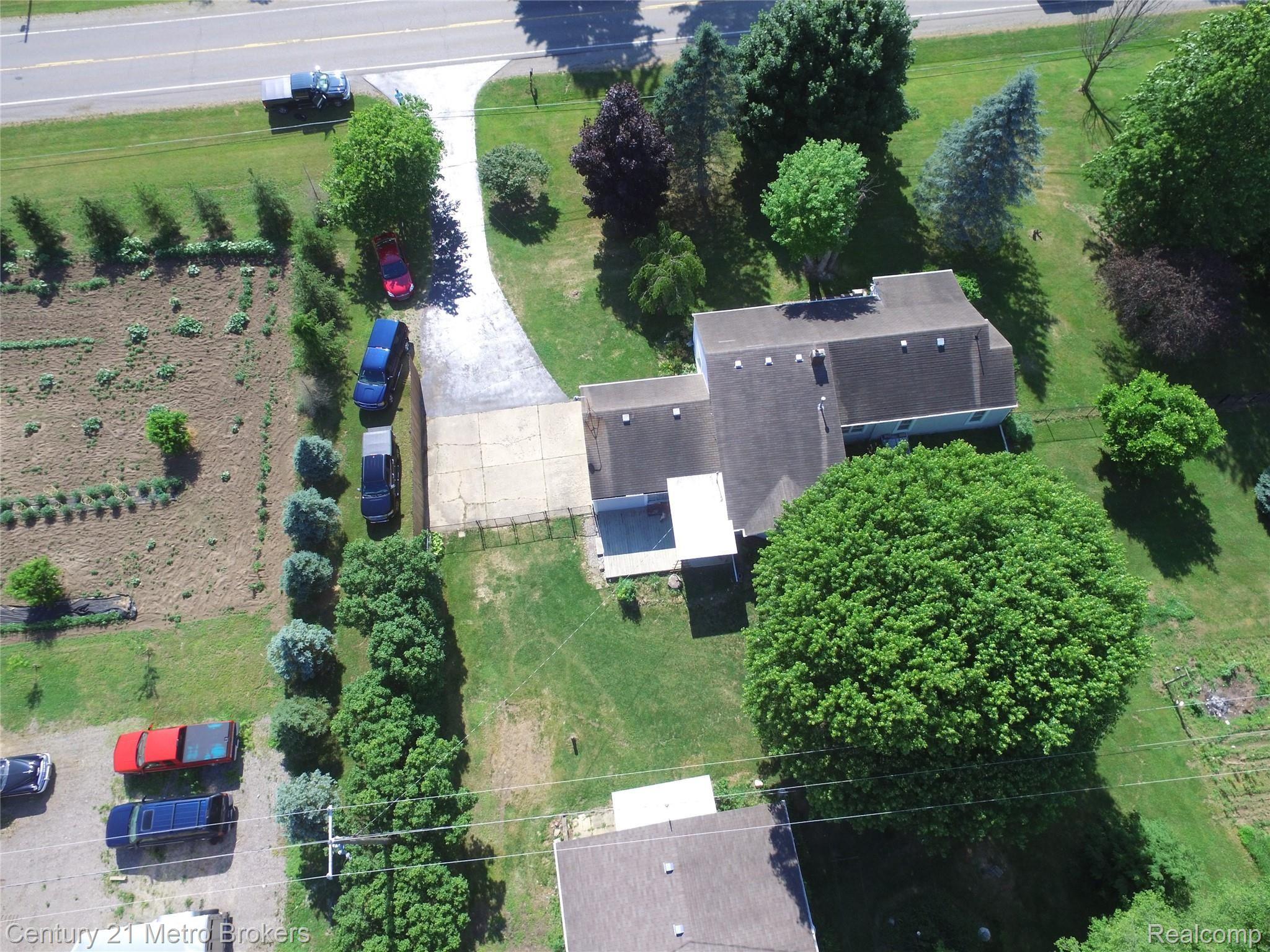 4270 North Irish Road Davison, MI 48423 - Photo 42 of 54 DJI_0044.JPG