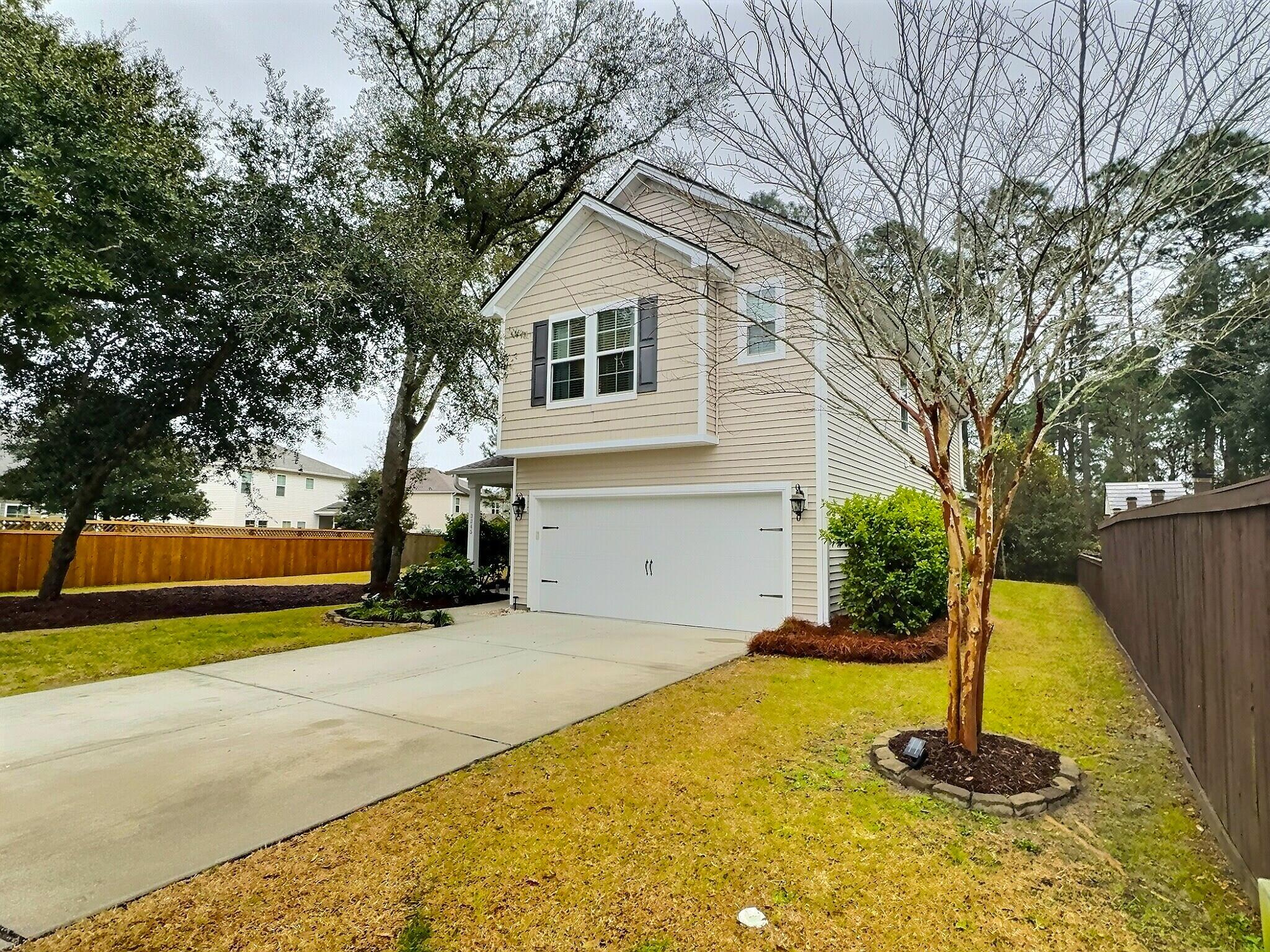 3345 Pavilion Lake Drive Johns Island, SC 29455 - Photo 3 of 43 Side View