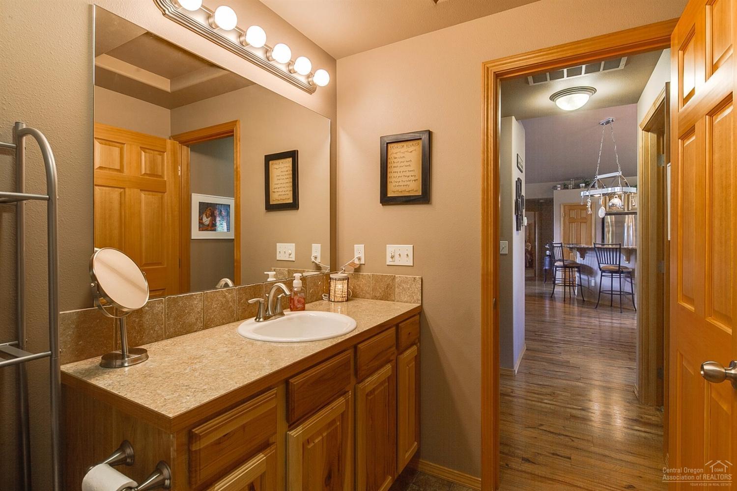 60081 Hopi Road Bend, OR 97702 - Photo 19 of 25 Additional Photo
