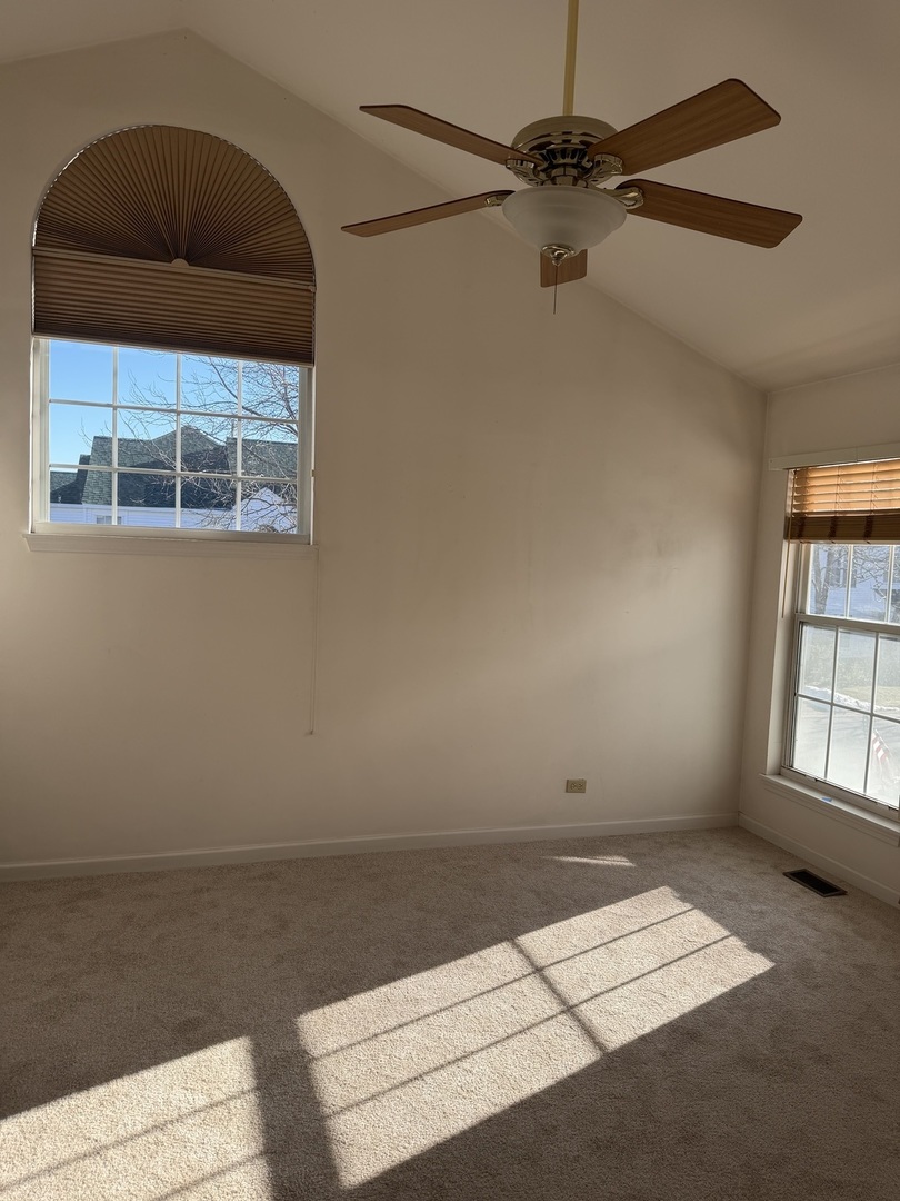 114 Woodbury Lane, Unit 114 Lake Bluff, IL 60044 - Photo 13 of 19