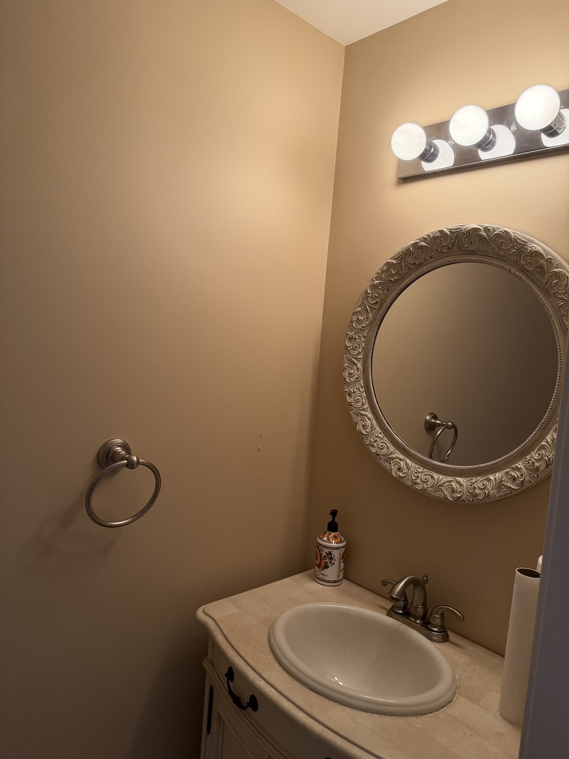 114 Woodbury Lane, Unit 114 Lake Bluff, IL 60044 - Photo 15 of 19