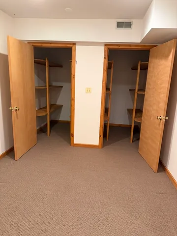 $3,250 | 114 Woodbury Lane, Unit 114, Lake Bluff, IL 60044