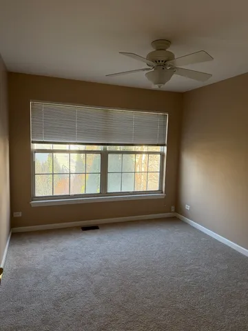 $3,250 | 114 Woodbury Lane, Unit 114, Lake Bluff, IL 60044