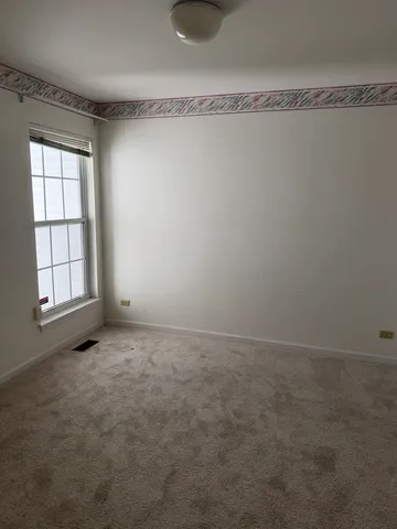 $3,250 | 114 Woodbury Lane, Unit 114, Lake Bluff, IL 60044