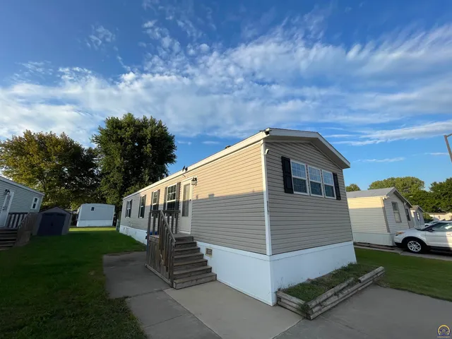 $37,000 | 1900 Northwest Lyman Road, Unit 272, Topeka, KS 66608