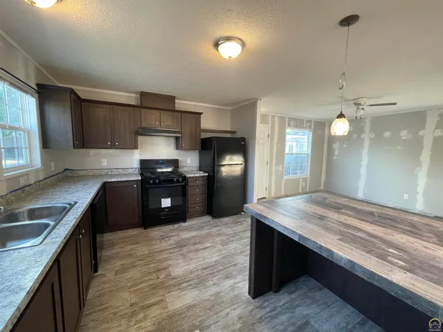 $37,000 | 1900 Northwest Lyman Road, Unit 272, Topeka, KS 66608