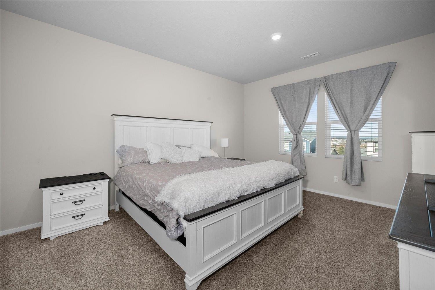 8018 South Avery Road Cheney, WA 99004 - Photo 3 of 44