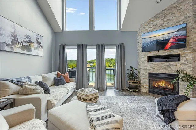 $389,000 | 298 Cedar Heights Drive, Unit 4A, Camdenton, MO 65020