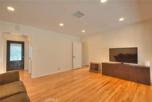 $939,999 | 4746 Obispo Avenue, Lakewood, CA 90712