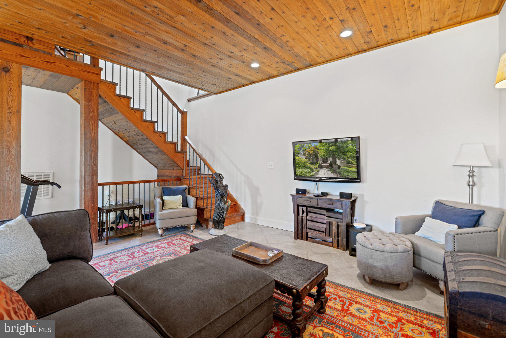 1248 Delaplane Grade Road Upperville, VA 20184 - Photo 19 of 77 Lower level family room.