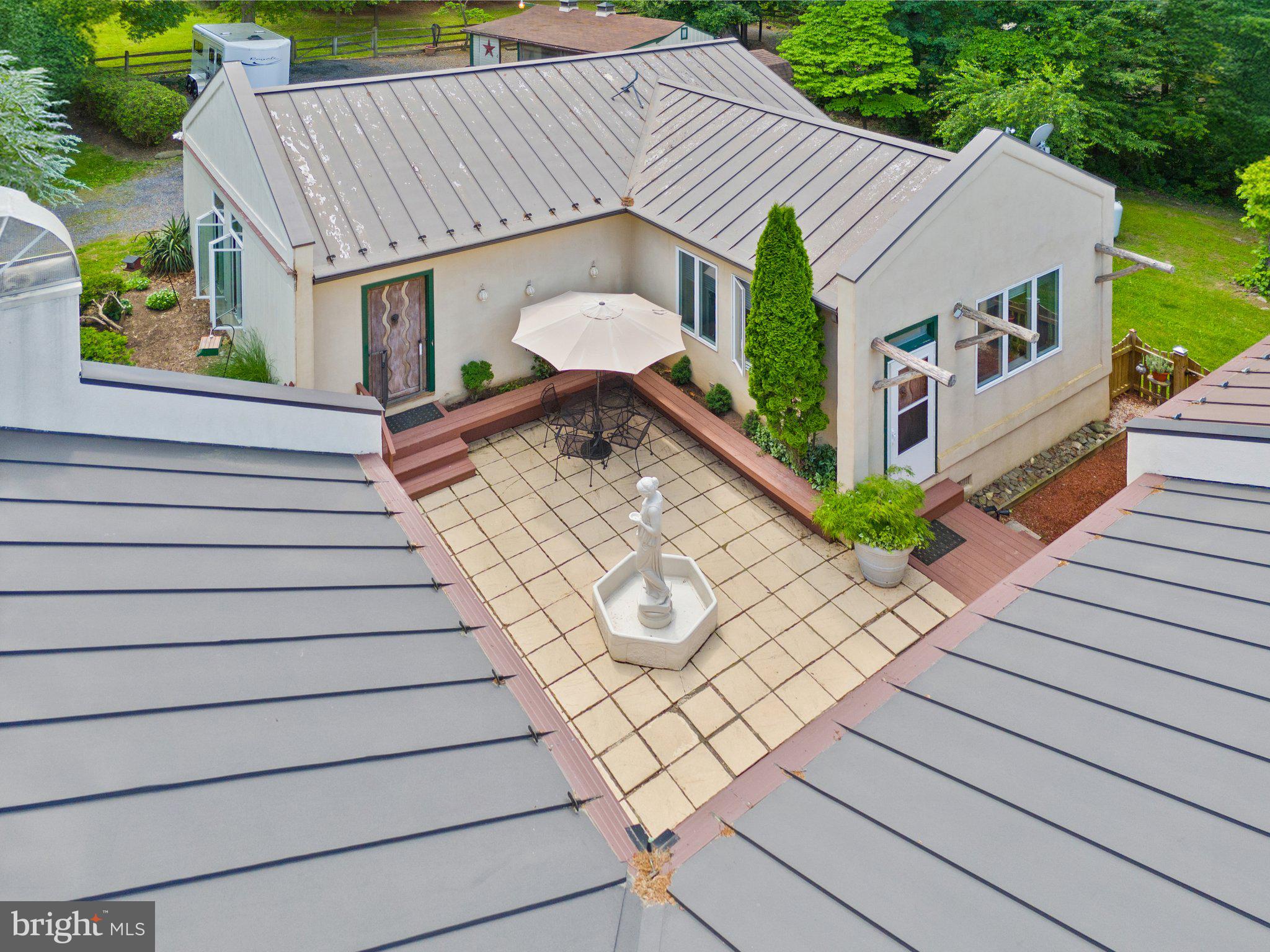 1248 Delaplane Grade Road Upperville, VA 20184 - Photo 32 of 77 Courtyard between home & garage & guest /studio