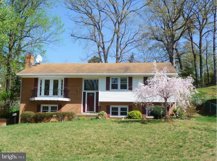 5709 Norton Road Alexandria, VA 22303 - Photo 1 of 30 Exterior (Main)