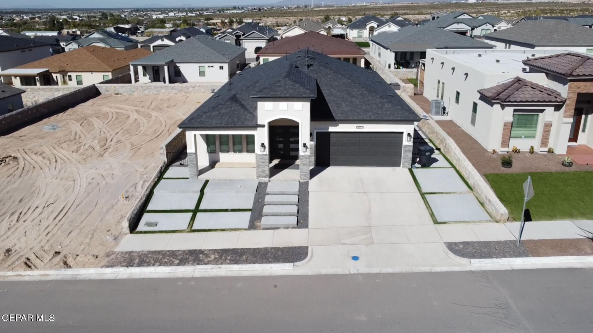 633 Logwood Avenue Canutillo, TX 79835 - Photo 5 of 46 222