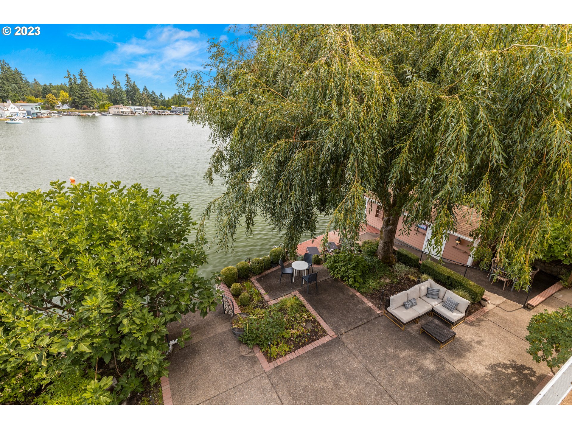547 North Shr Road Lake Oswego, OR 97034 - Photo 25 of 42 Bedroom, Primary #2
