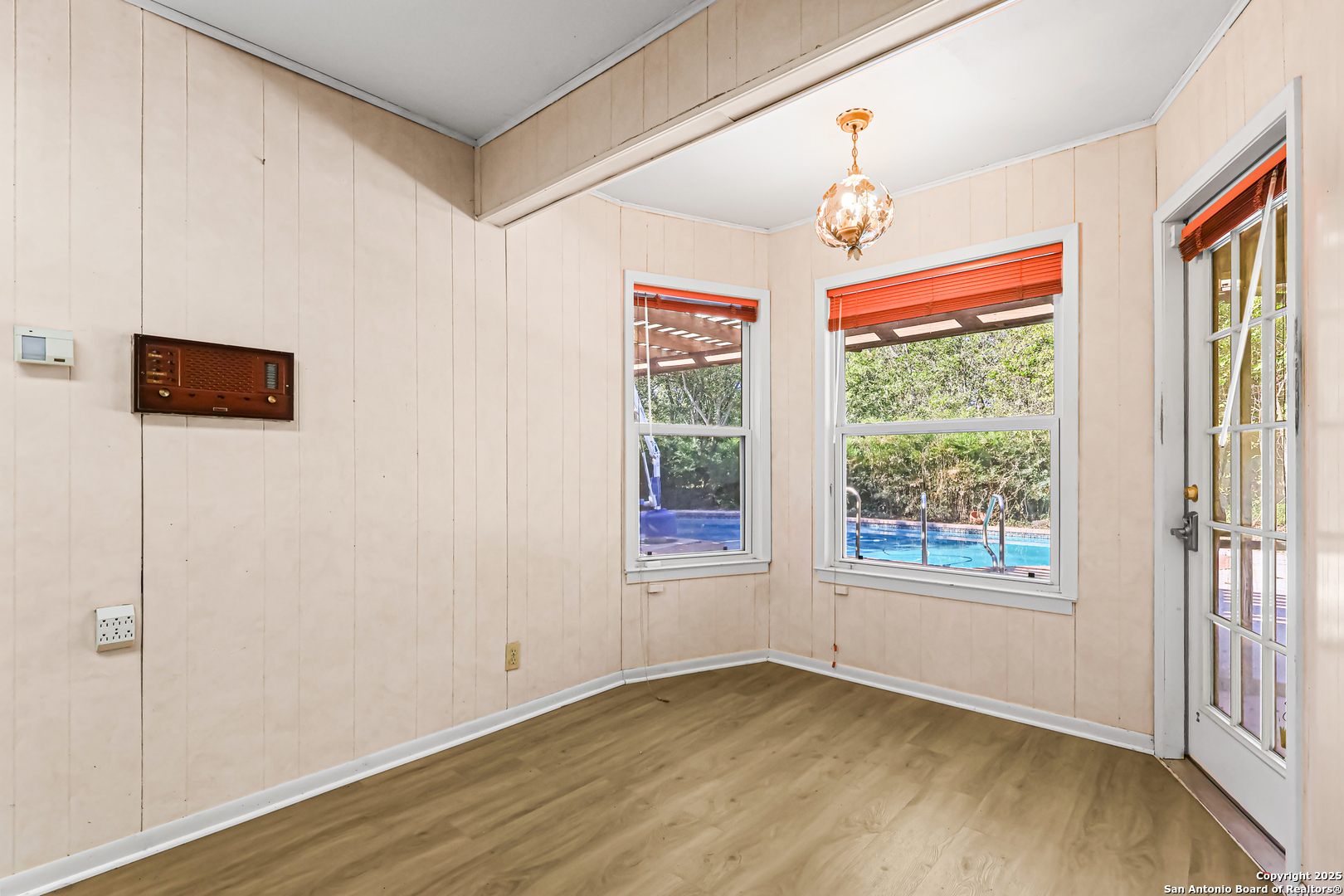 212 National Universal City, TX 78148 - Photo 17 of 36