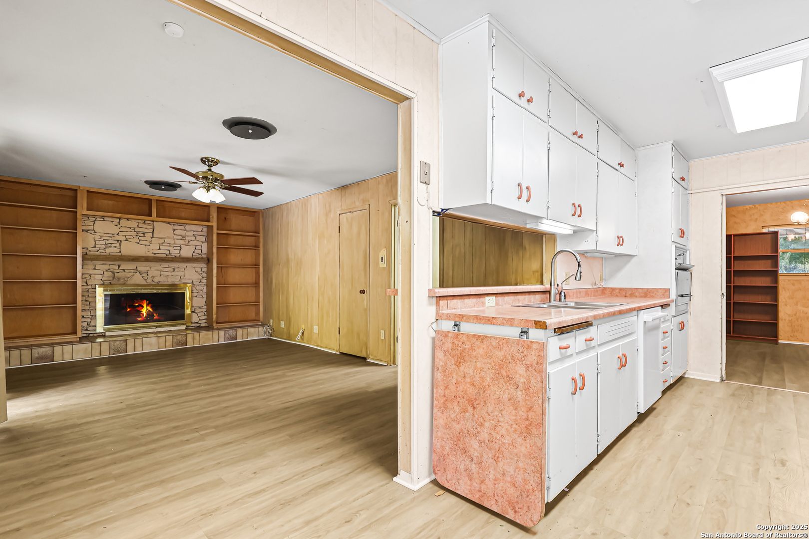 212 National Universal City, TX 78148 - Photo 18 of 36