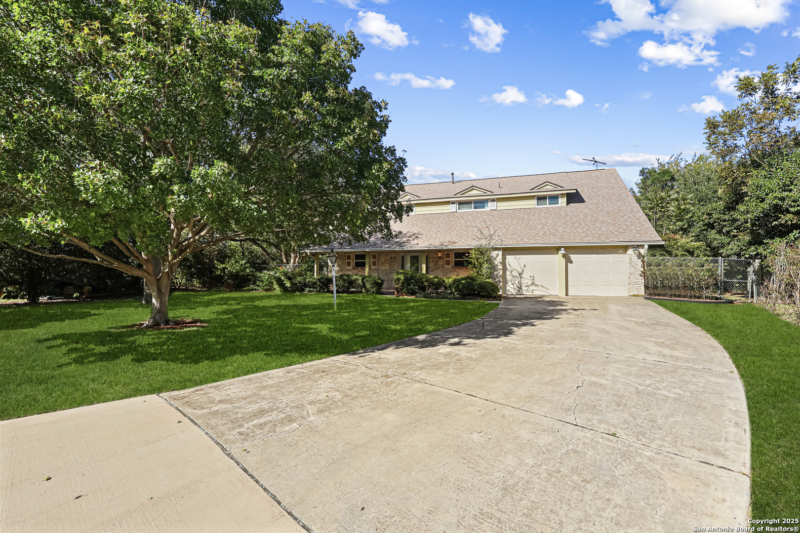 212 National Universal City, TX 78148 - Photo 3 of 36