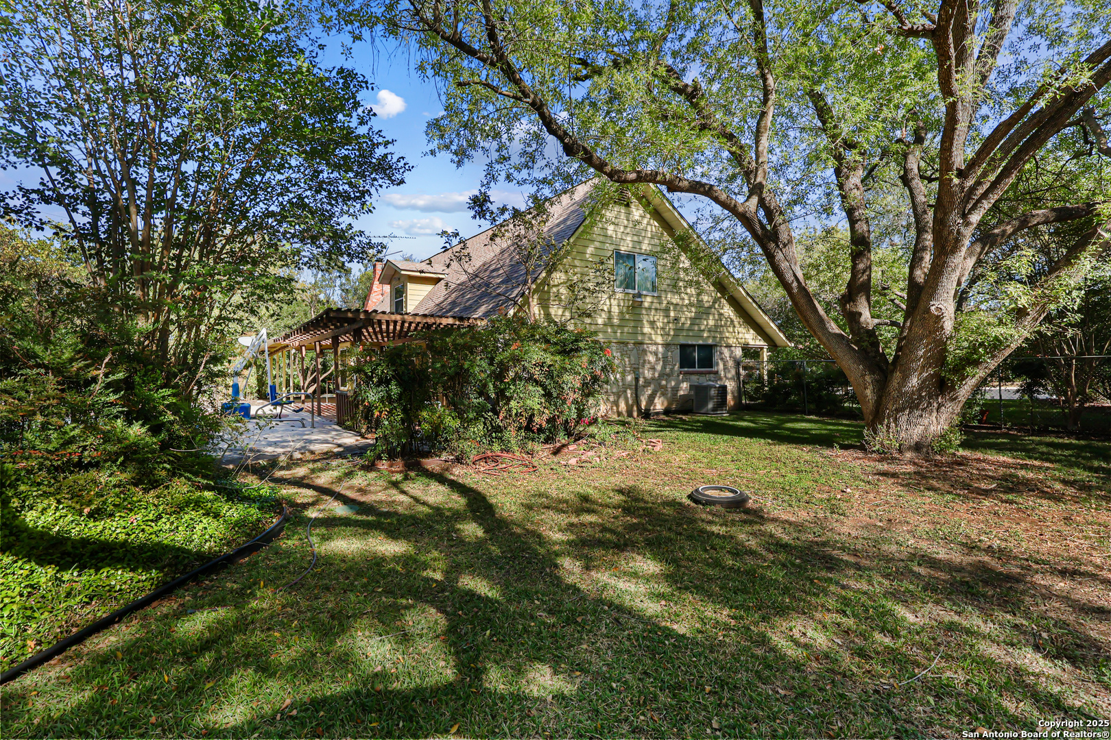 212 National Universal City, TX 78148 - Photo 33 of 36