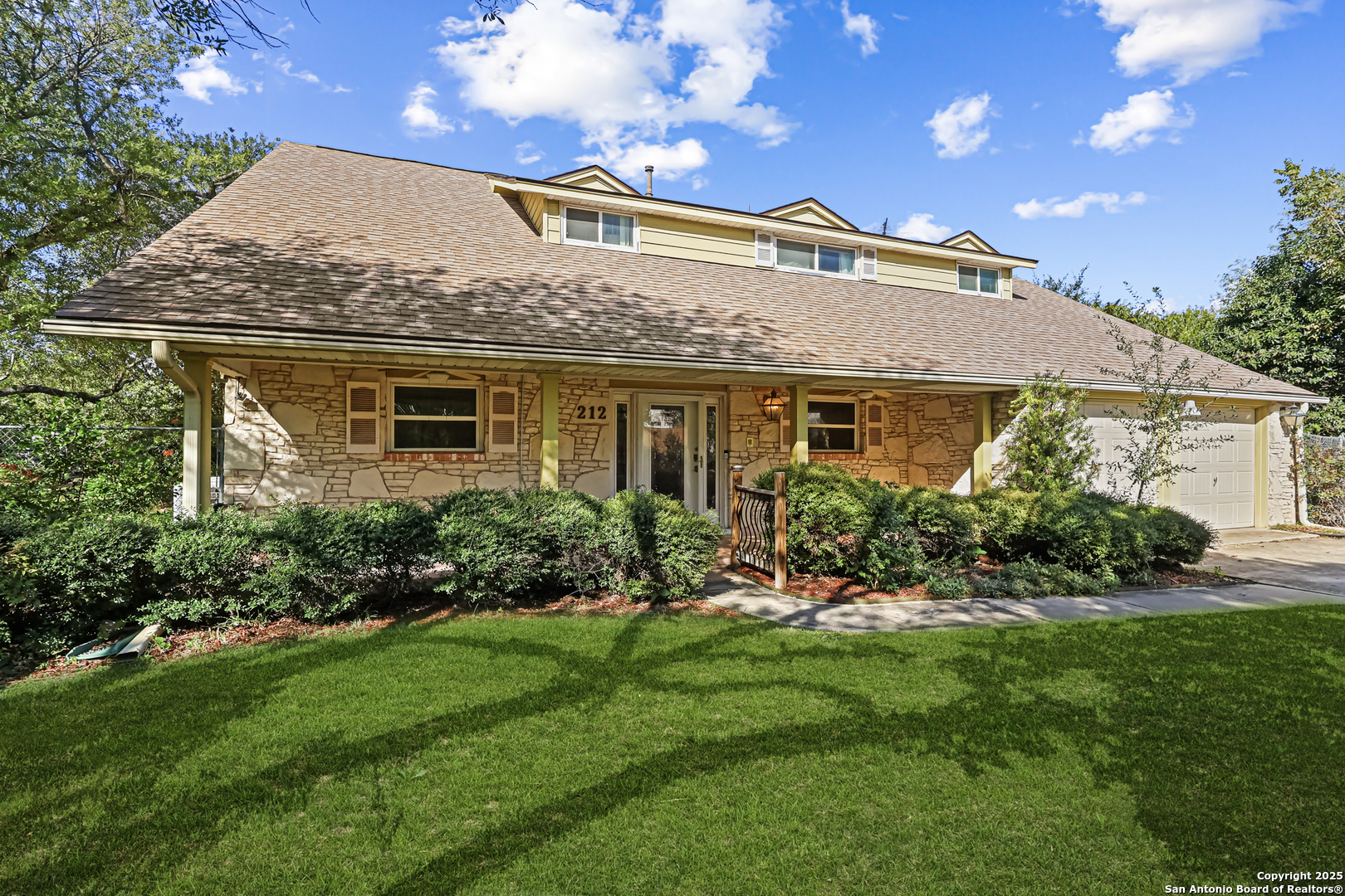 212 National Universal City, TX 78148 - Photo 4 of 36