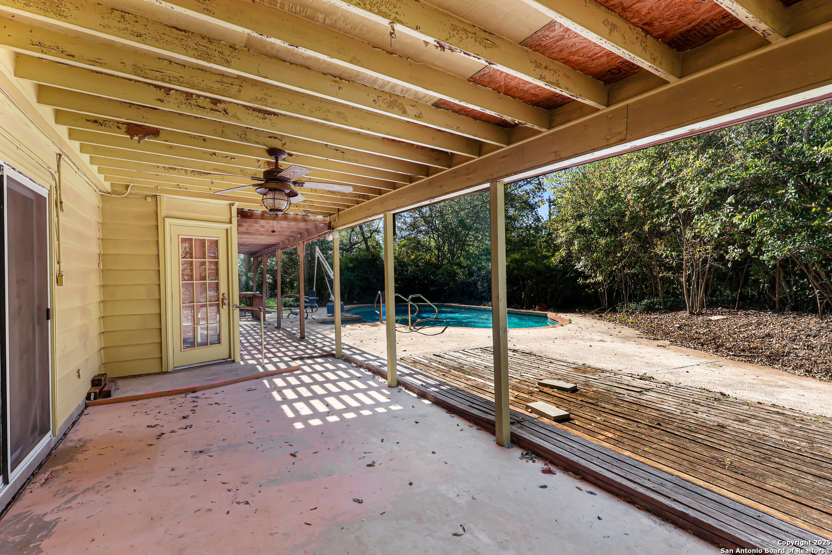 212 National Universal City, TX 78148 - Photo 10 of 36