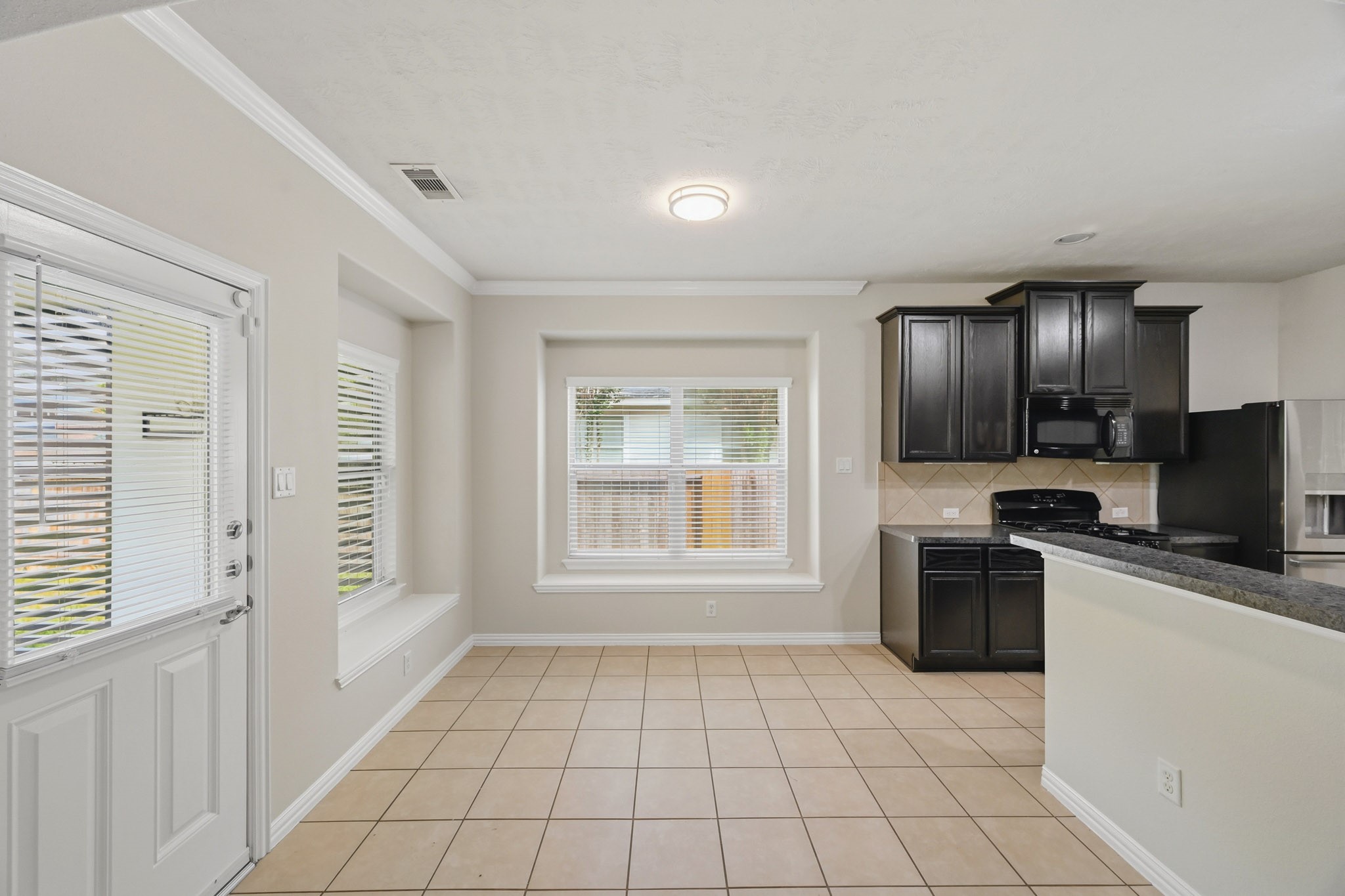 25615 Crisp Spring Lane Spring, TX 77373 - Photo 13 of 42