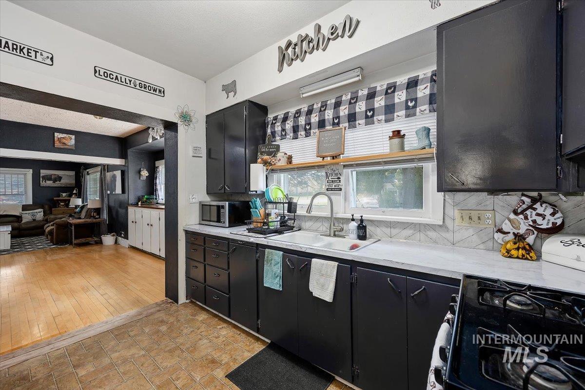 1141 Main Street Gooding, ID 83330 - Photo 16 of 36