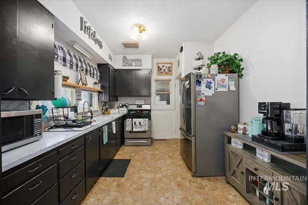 $299,999 | 1141 Main Street, Gooding, ID 83330