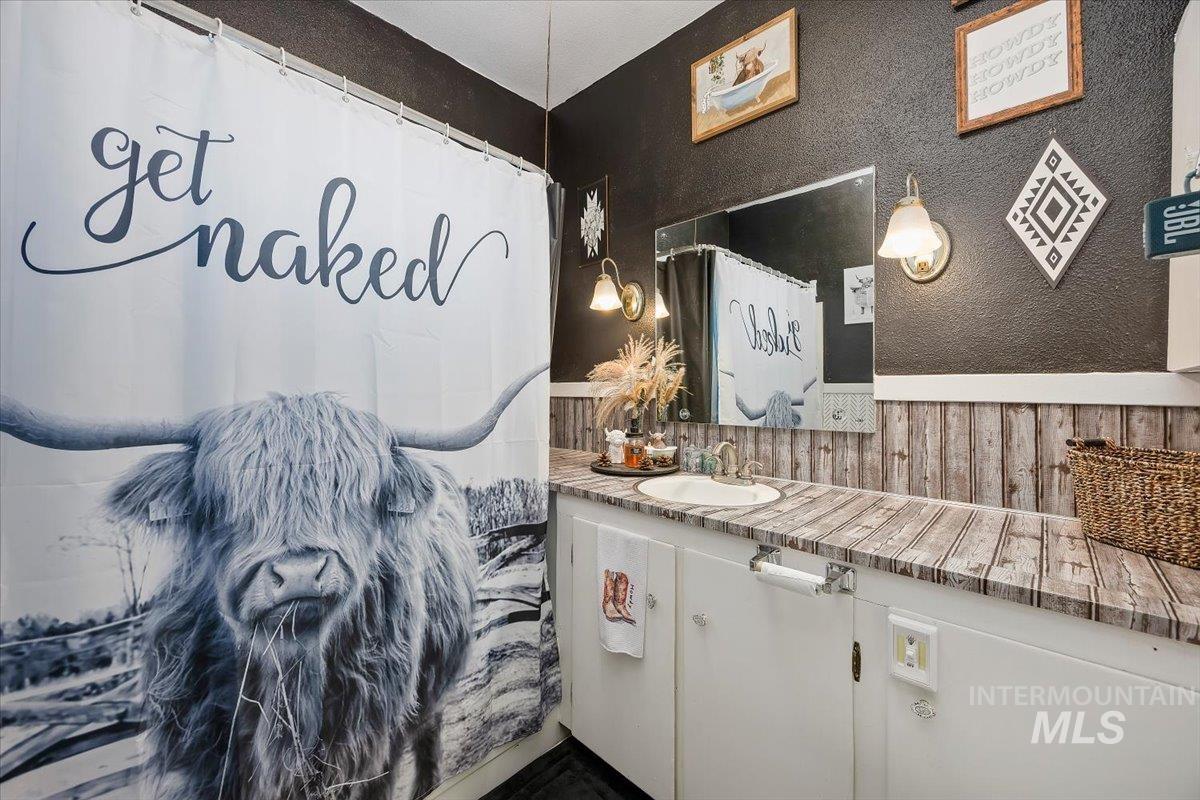 1141 Main Street Gooding, ID 83330 - Photo 20 of 36