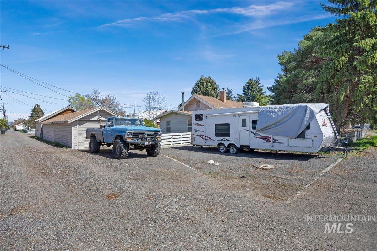 1141 Main Street Gooding, ID 83330 - Photo 27 of 36