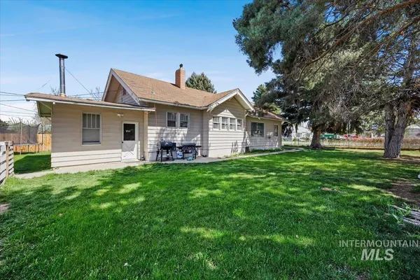 $299,999 | 1141 Main Street, Gooding, ID 83330