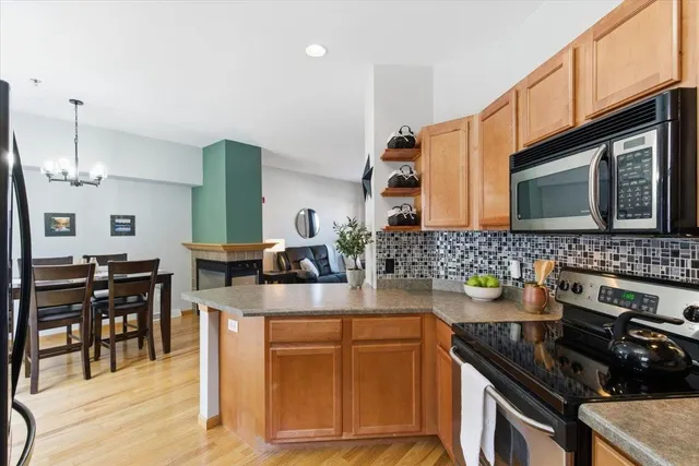 $349,900 | 14 S Gardens, Fitchburg, WI 53711