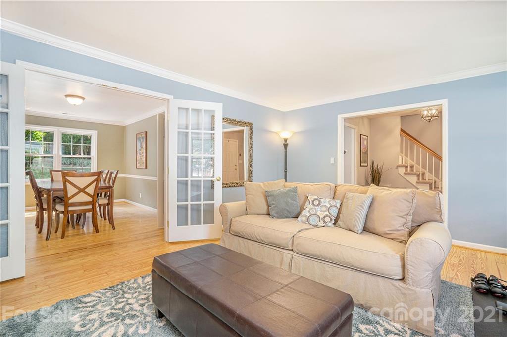 710 Fredricksburg Road Matthews, NC 28105 - Photo 6 of 36 Gallery Image 6