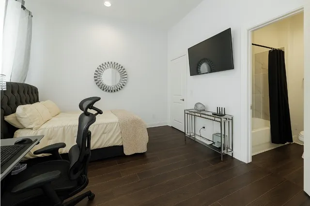 $2,990 | 10760 Craighead Drive, Houston, TX 77025