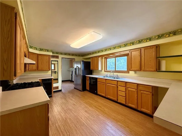 $340,000 | 13227 Bennington Avenue, Grandview, MO 64030