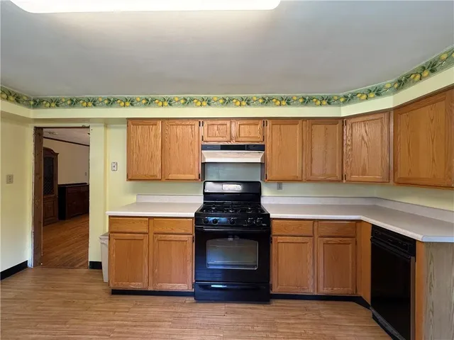 $340,000 | 13227 Bennington Avenue, Grandview, MO 64030