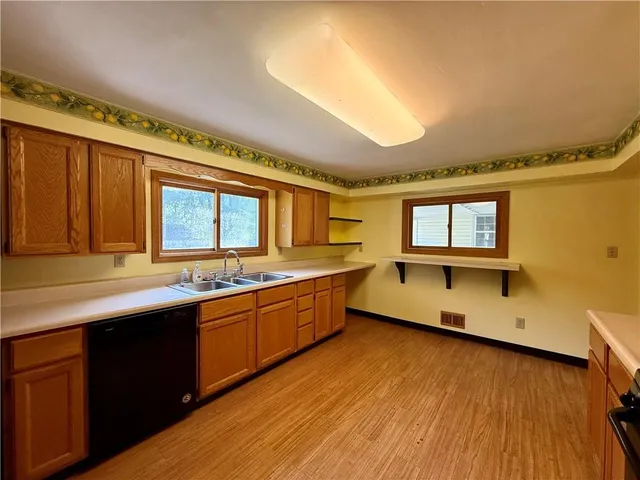 $340,000 | 13227 Bennington Avenue, Grandview, MO 64030