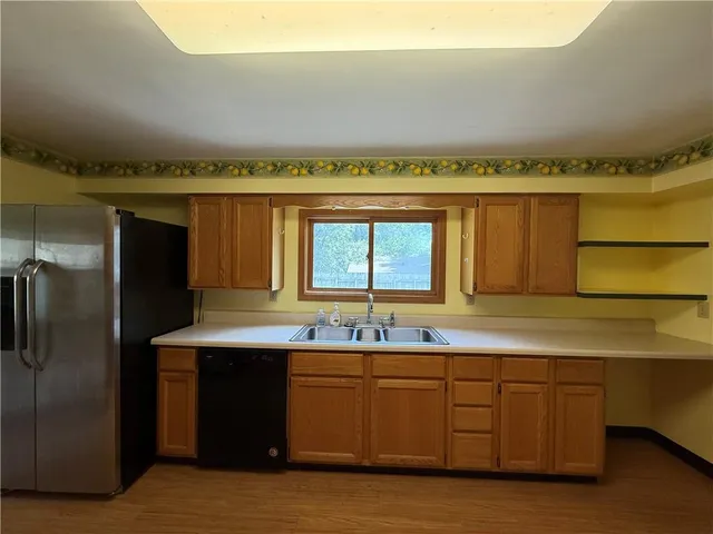 $340,000 | 13227 Bennington Avenue, Grandview, MO 64030