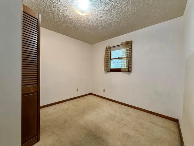 $340,000 | 13227 Bennington Avenue, Grandview, MO 64030